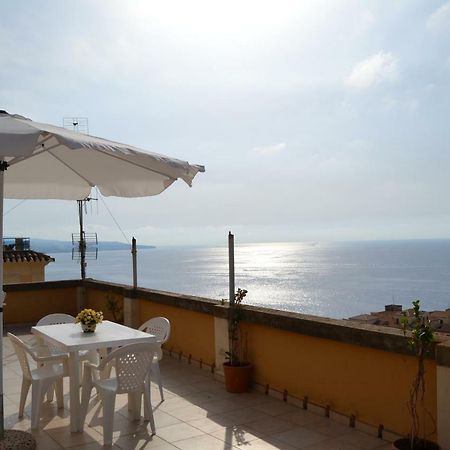 Appartement Il Terrazzo Su Pizzo Extérieur photo