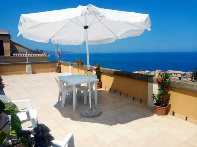 Appartement Il Terrazzo Su Pizzo Extérieur photo